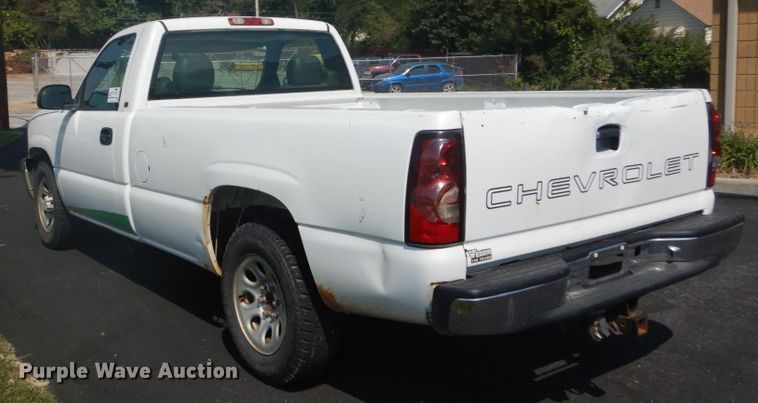image for item DH2087 2005 Chevrolet Silverado 1500 pickup truck