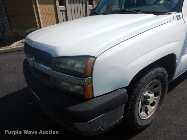 image for item DH2087 2005 Chevrolet Silverado 1500 pickup truck