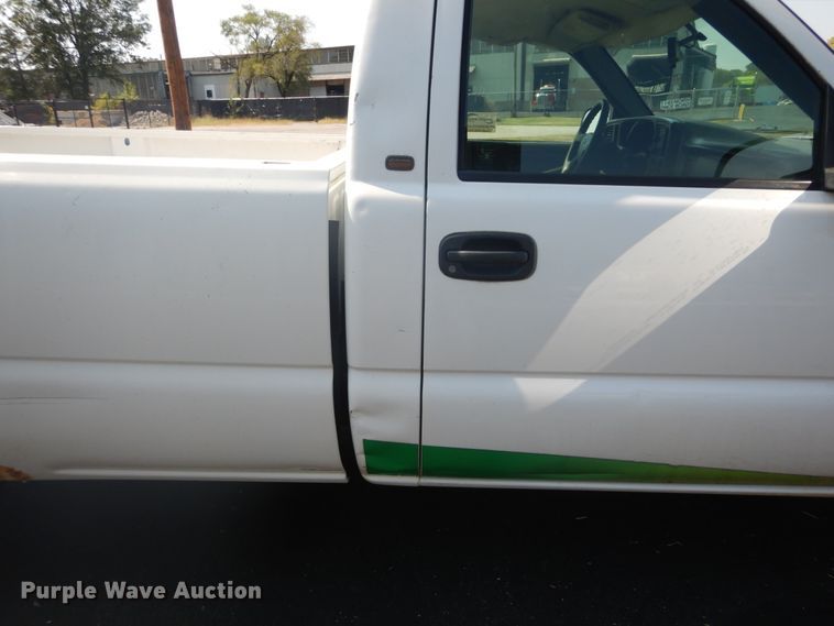 image for item DH2087 2005 Chevrolet Silverado 1500 pickup truck