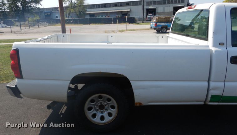 image for item DH2087 2005 Chevrolet Silverado 1500 pickup truck