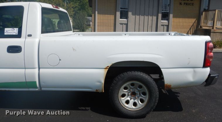 image for item DH2087 2005 Chevrolet Silverado 1500 pickup truck