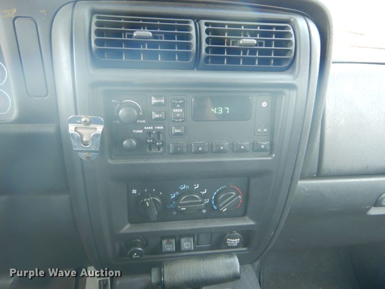 image for item DH2088 1999 Jeep Cherokee SUV