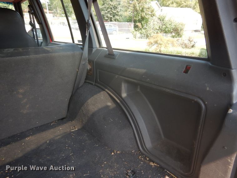 image for item DH2088 1999 Jeep Cherokee SUV