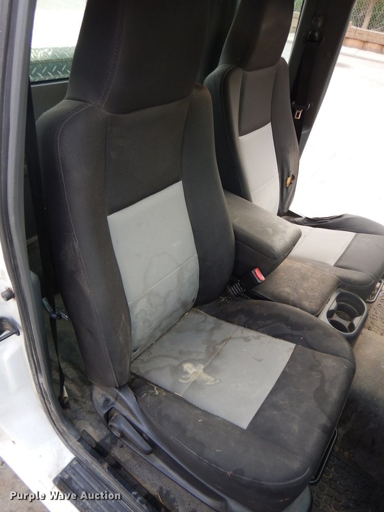 image for item DH2579 2005 Ford Ranger SuperCab pickup truck