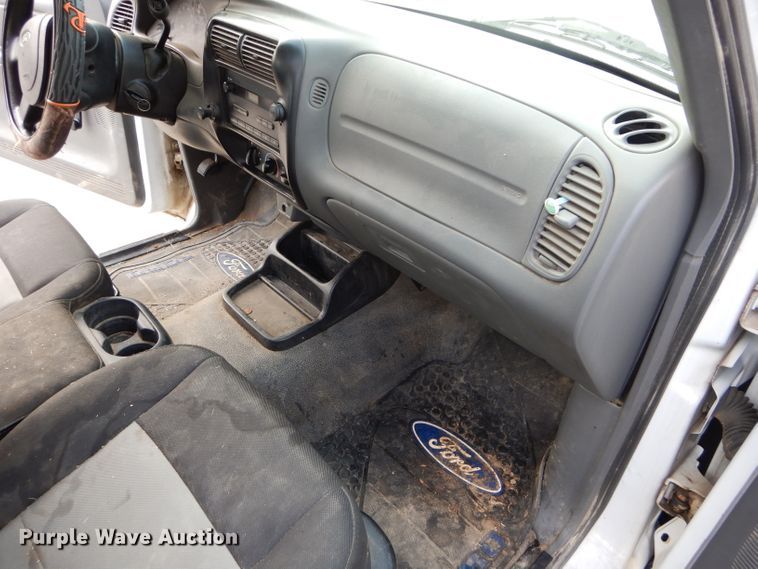 image for item DH2579 2005 Ford Ranger SuperCab pickup truck