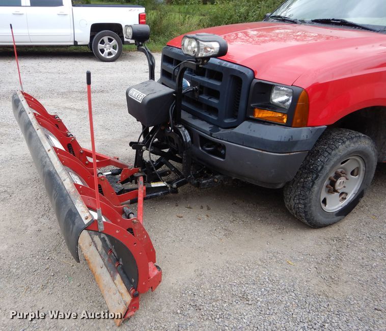 image for item DH2588 2007 Ford F250 Super Duty pickup truck