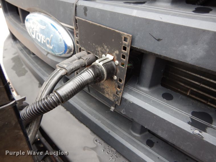 image for item DH2588 2007 Ford F250 Super Duty pickup truck