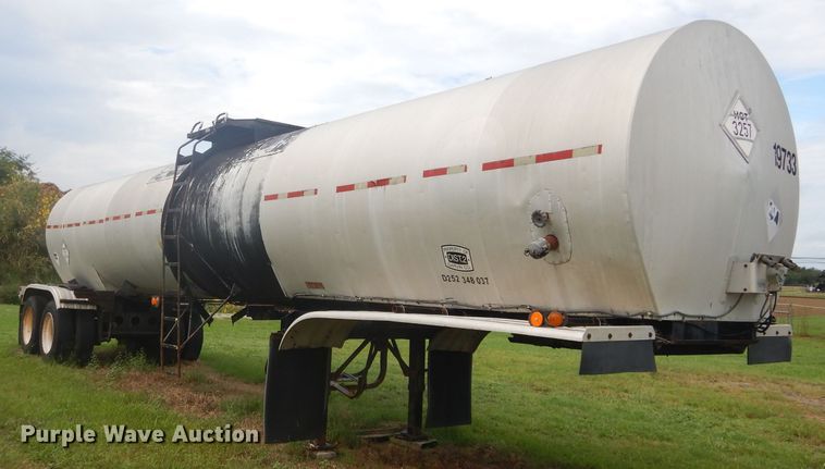 image for item DH3578 1988 Fruehauf TEH-F2-7000 tank trailer