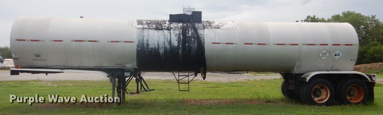 image for item DH3578 1988 Fruehauf TEH-F2-7000 tank trailer