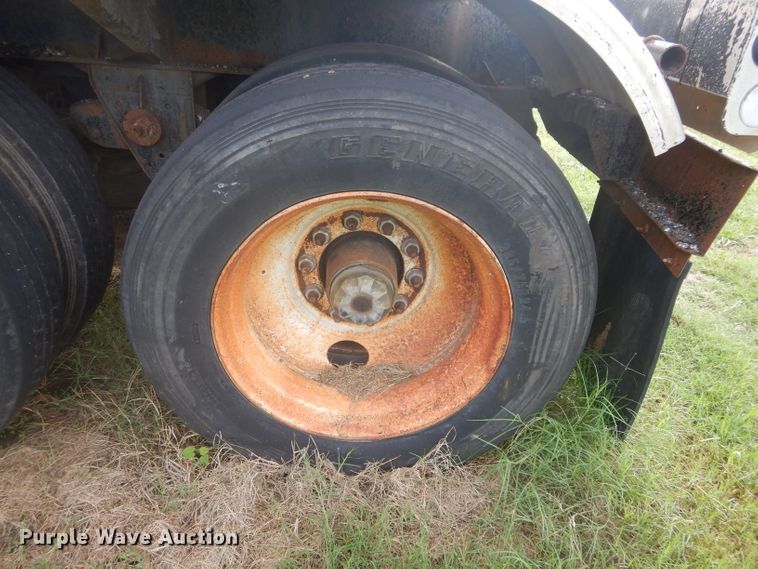 image for item DH3578 1988 Fruehauf TEH-F2-7000 tank trailer
