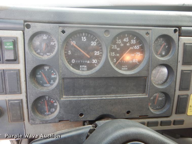 image for item DH3579 2001 Freightliner FL70 oil distributor truck