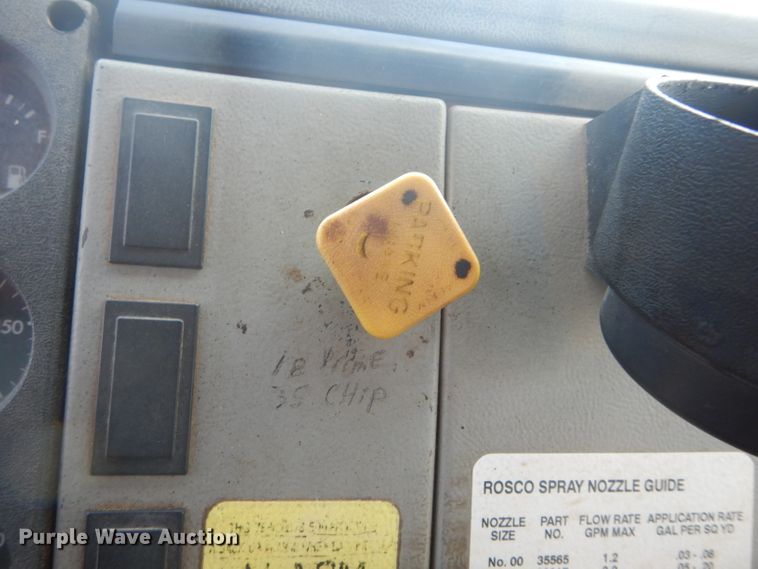 image for item DH3579 2001 Freightliner FL70 oil distributor truck