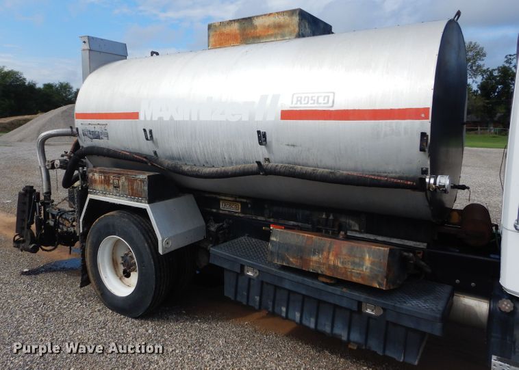 image for item DH3579 2001 Freightliner FL70 oil distributor truck