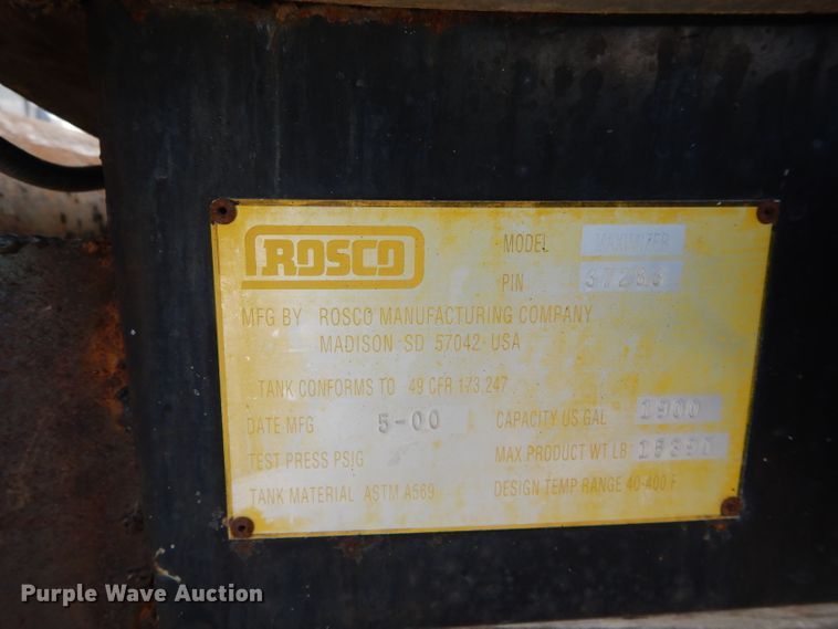 image for item DH3579 2001 Freightliner FL70 oil distributor truck