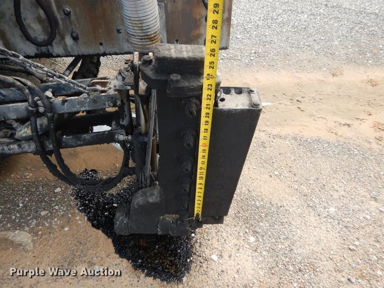 image for item DH3579 2001 Freightliner FL70 oil distributor truck