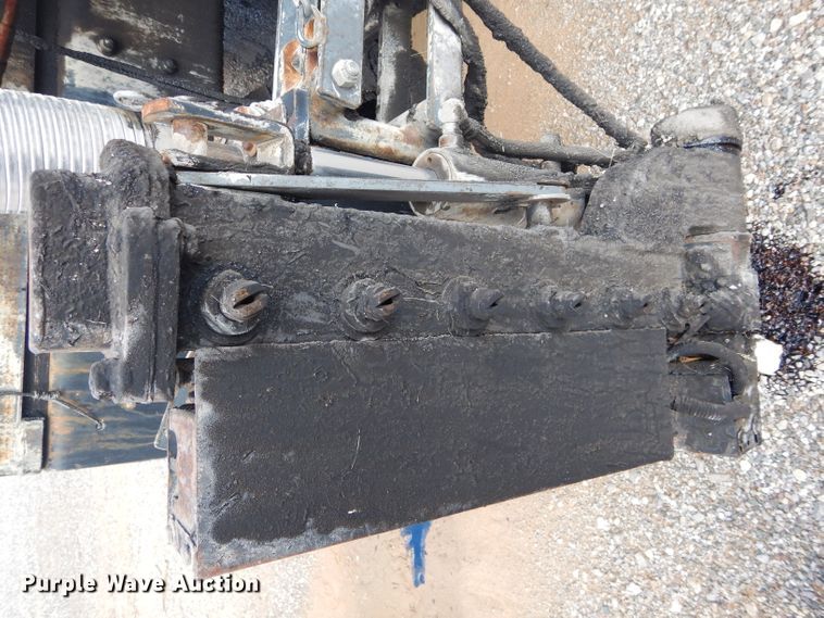 image for item DH3579 2001 Freightliner FL70 oil distributor truck