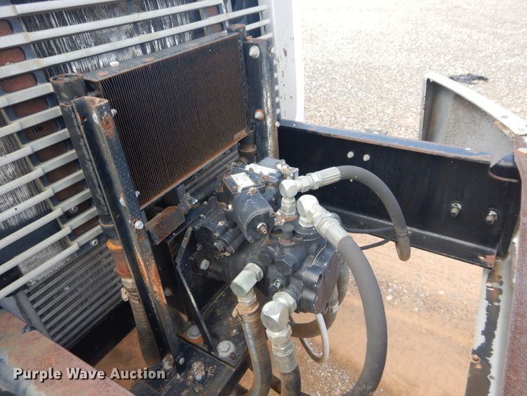 image for item DH3579 2001 Freightliner FL70 oil distributor truck