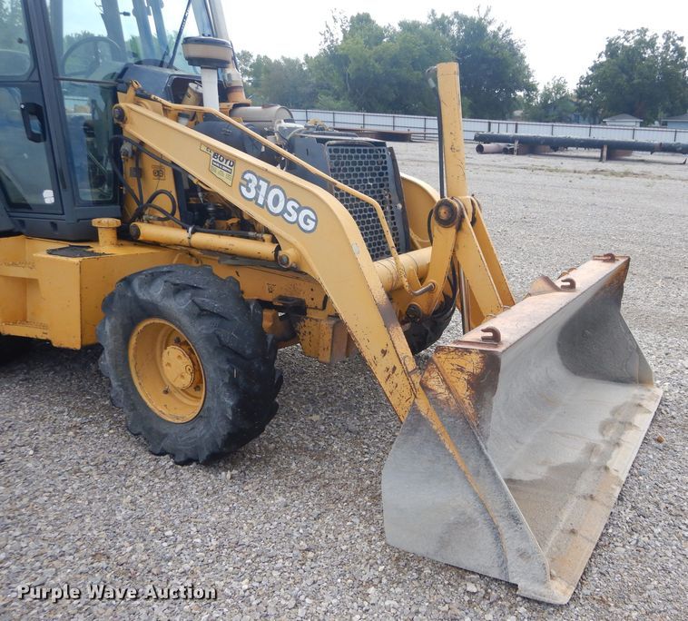 image for item DH3580 2001 John Deere 310SG backhoe