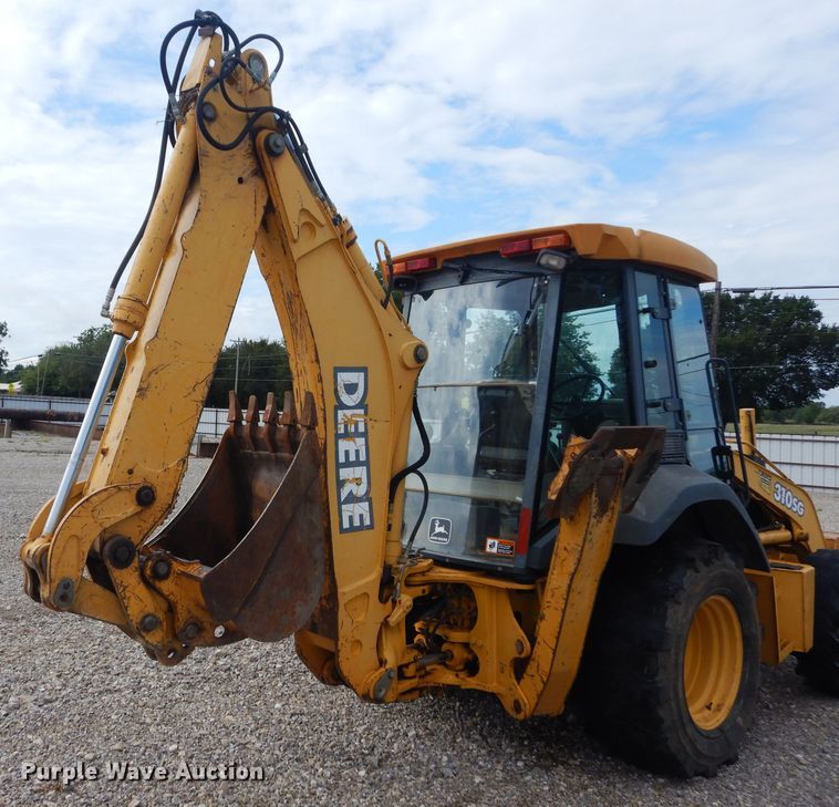 image for item DH3580 2001 John Deere 310SG backhoe
