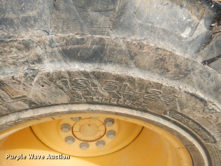 image for item DH3580 2001 John Deere 310SG backhoe