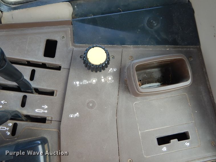 image for item DH3581 2005 John Deere 6615 tractor with Diamond side boom mower