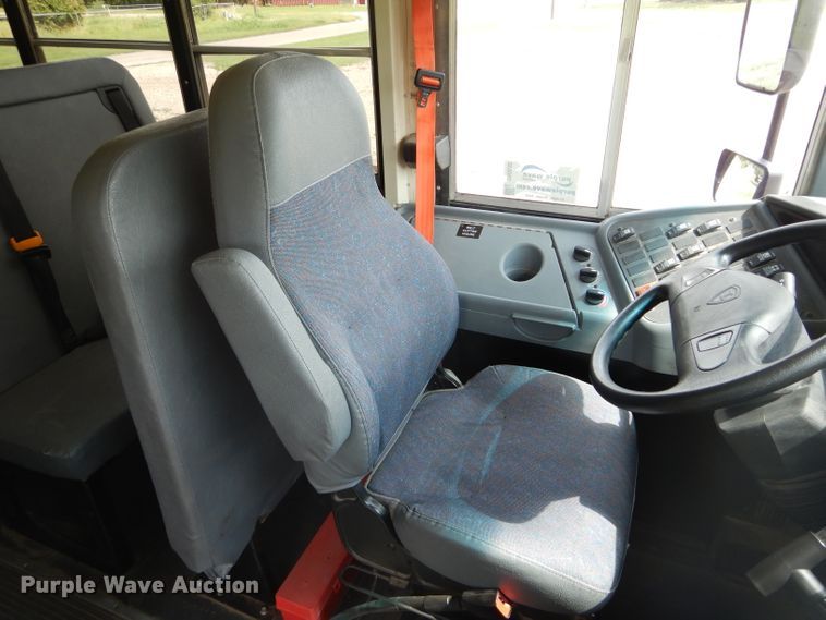 image for item DH3592 2016 International school bus