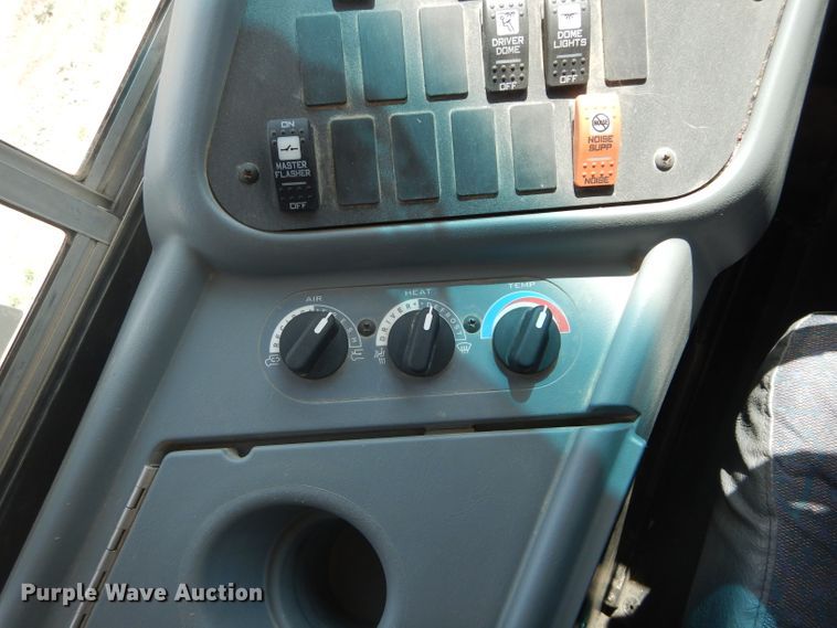 image for item DH3592 2016 International school bus