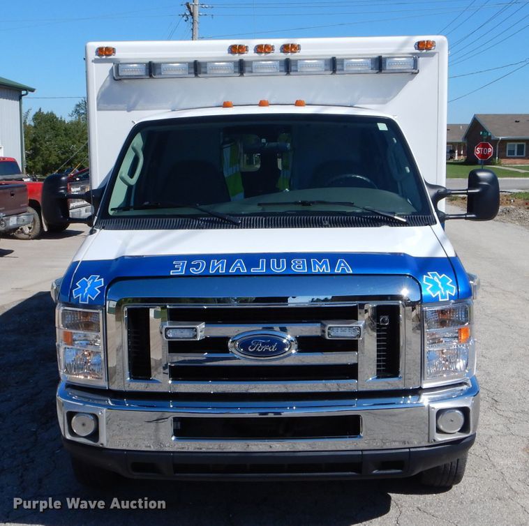 image for item DH6111 2008 Ford E450 Super Duty ambulance
