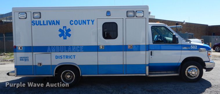 image for item DH6111 2008 Ford E450 Super Duty ambulance