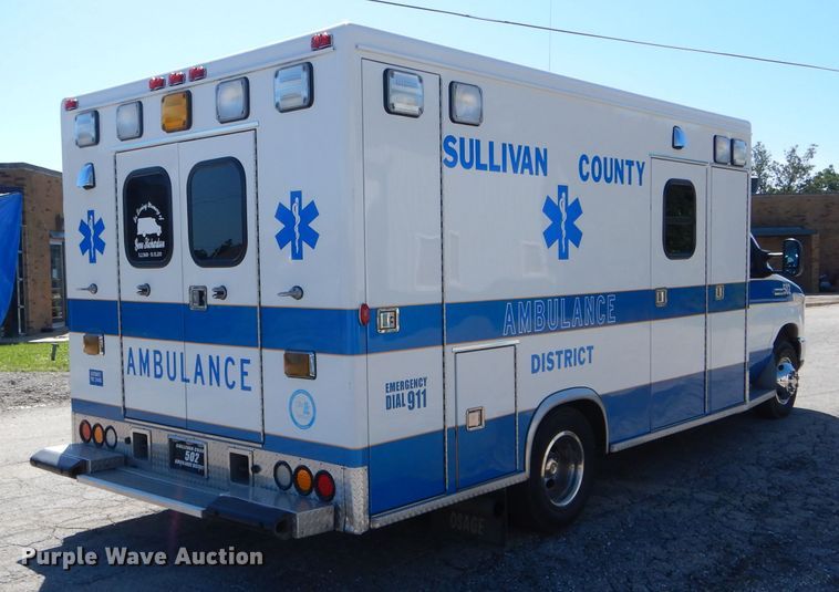 image for item DH6111 2008 Ford E450 Super Duty ambulance