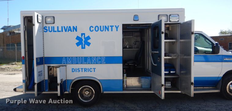 image for item DH6111 2008 Ford E450 Super Duty ambulance