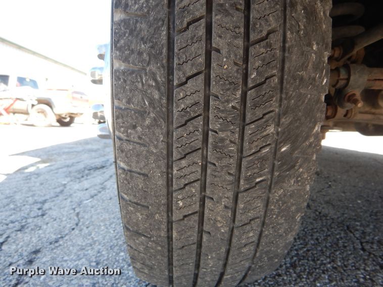 image for item DH6111 2008 Ford E450 Super Duty ambulance