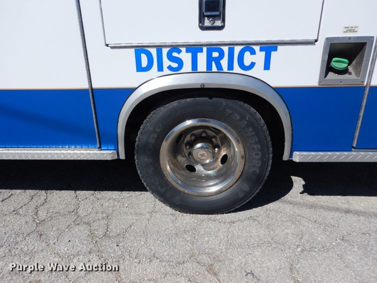 image for item DH6111 2008 Ford E450 Super Duty ambulance