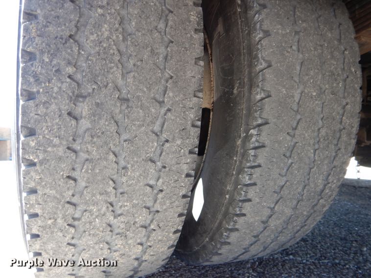 image for item DH6111 2008 Ford E450 Super Duty ambulance