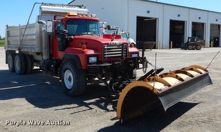 image for item DH6155 1998 Mack RD dump truck