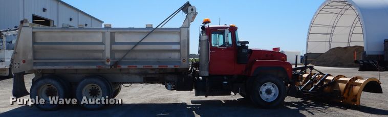 image for item DH6155 1998 Mack RD dump truck