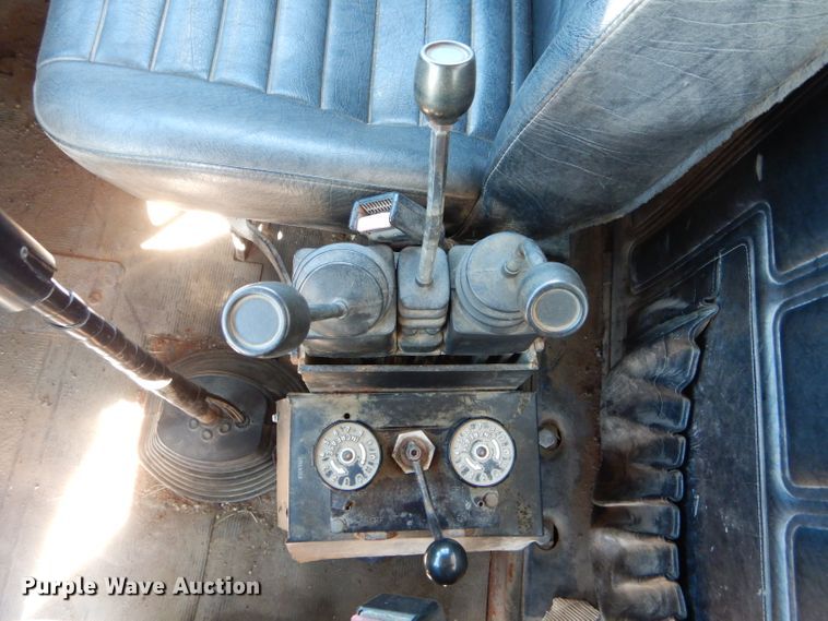 image for item DH6155 1998 Mack RD dump truck