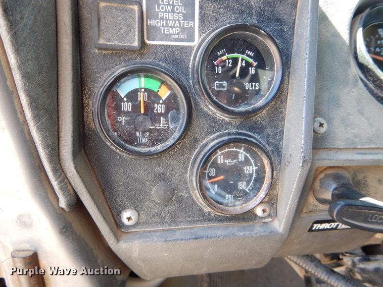 image for item DH6156 1993 Mack RD690S dump truck