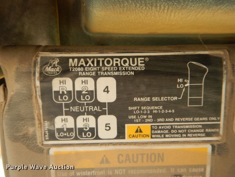 image for item DH6156 1993 Mack RD690S dump truck