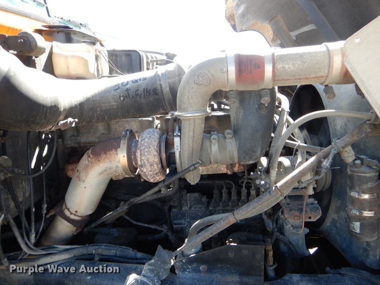 image for item DH6156 1993 Mack RD690S dump truck