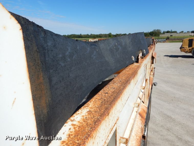 image for item DH6156 1993 Mack RD690S dump truck