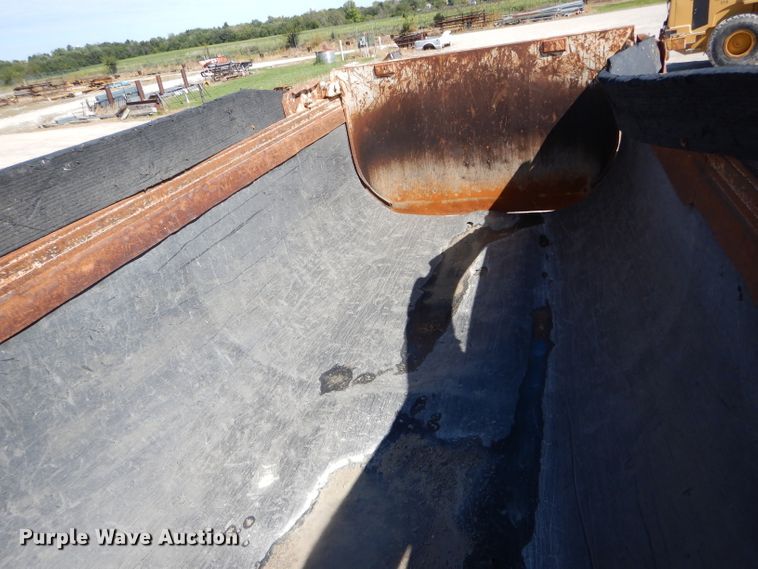 image for item DH6156 1993 Mack RD690S dump truck