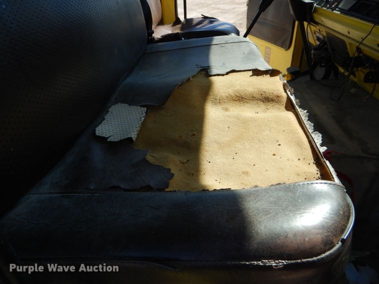 image for item DH6158 1984 Mack flatbed truck