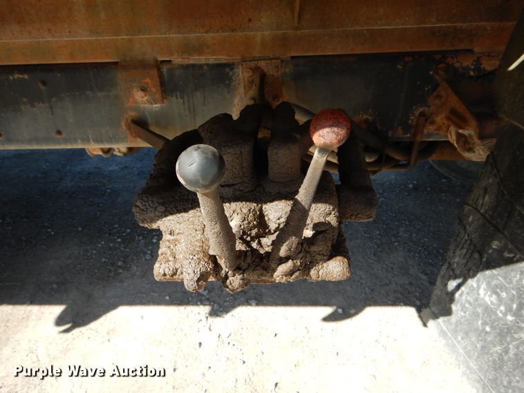 image for item DH6158 1984 Mack flatbed truck