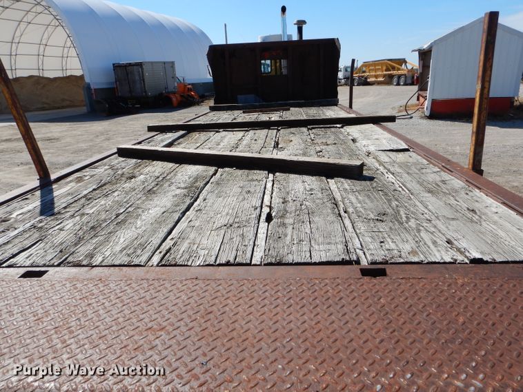 image for item DH6158 1984 Mack flatbed truck