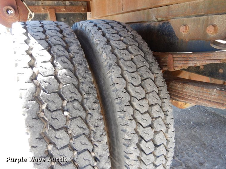 image for item DH6158 1984 Mack flatbed truck