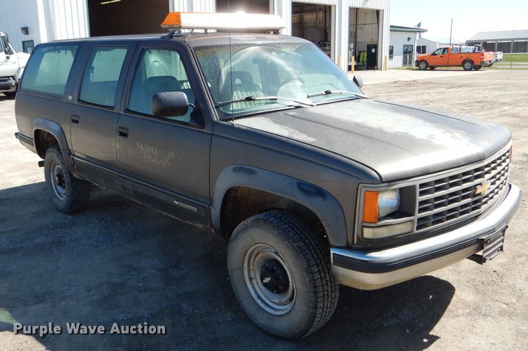 image for item DH6159 1993 Chevrolet Suburban K2500 SUV