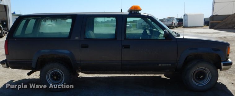 image for item DH6159 1993 Chevrolet Suburban K2500 SUV