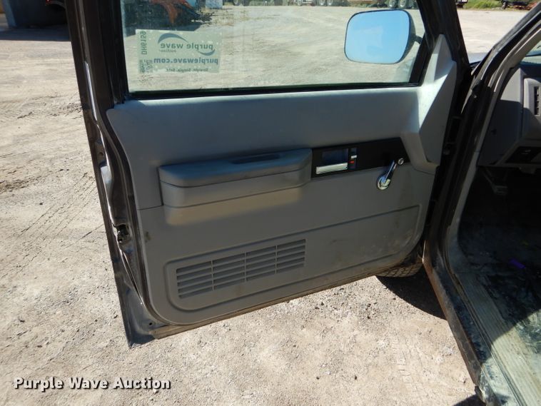 image for item DH6159 1993 Chevrolet Suburban K2500 SUV