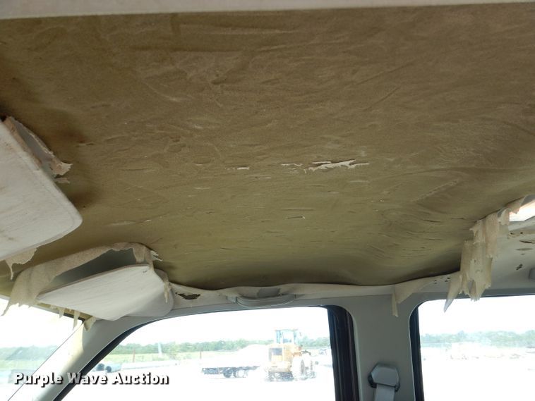 image for item DH6159 1993 Chevrolet Suburban K2500 SUV